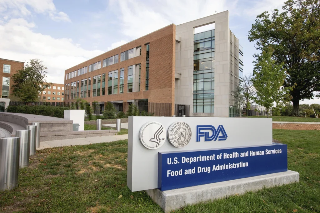 180413 fda building al 0940
