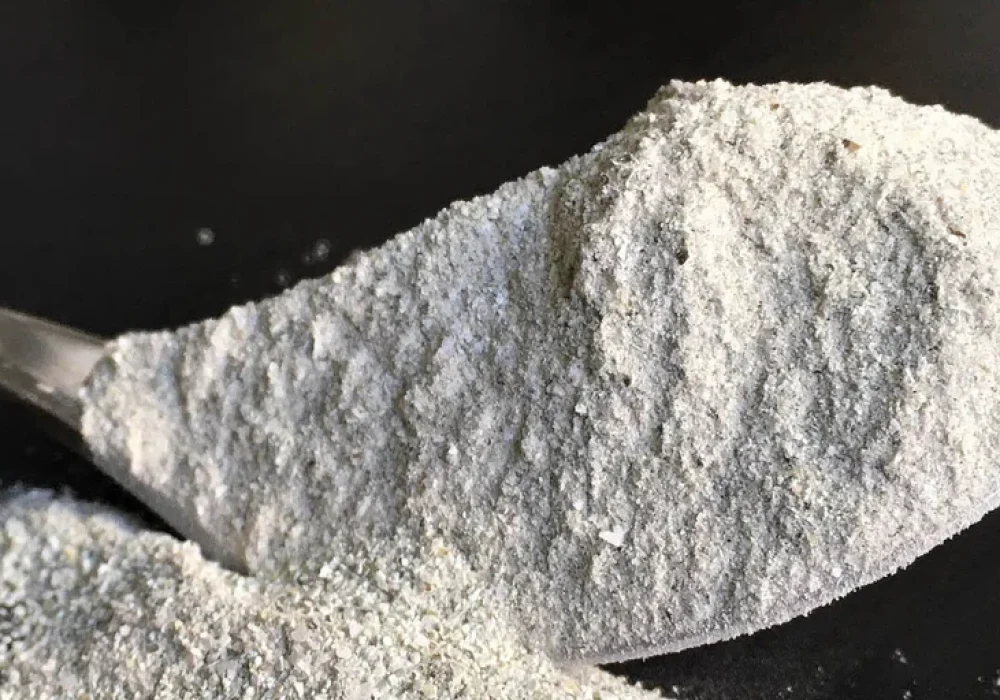 eggshellpowder_2x1_39b471f7-1074-4cf0-8ebf-29bb471f982f_1024x1024