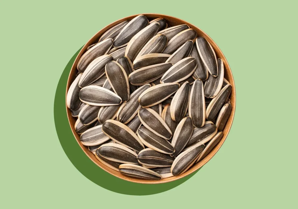 sunflower-seeds-GettyImages-1800770375-0ac4d6c31e6b4114b6d080377ac6f582